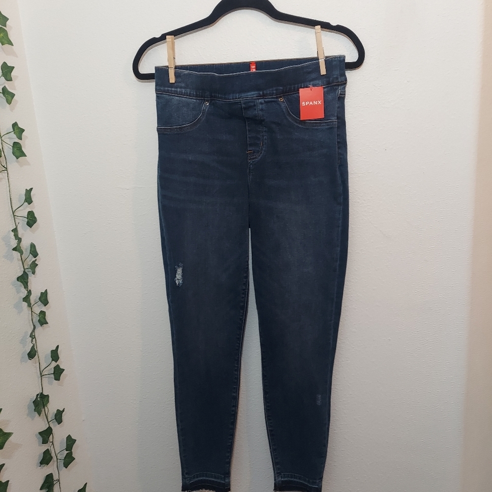 SPANX NWT Distressed Skinny Jeans Medium - Picture 2 of 14